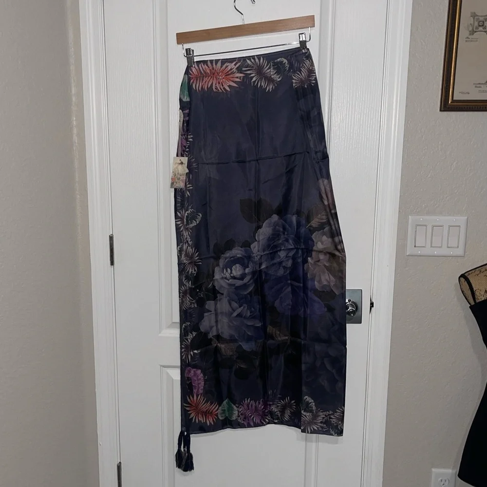 NEW JOHNNY WAS GREY Purple SCARF $110 Floral Print Tassels 100% Silk